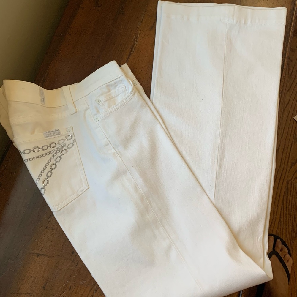 White denim pants